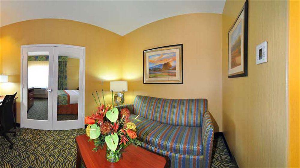 Best Western Plus Fresno Inn Exteriör bild